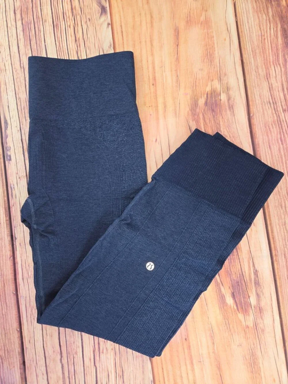 Lululemon Athletica Navy Crop High-Waisted Leggings Size 10